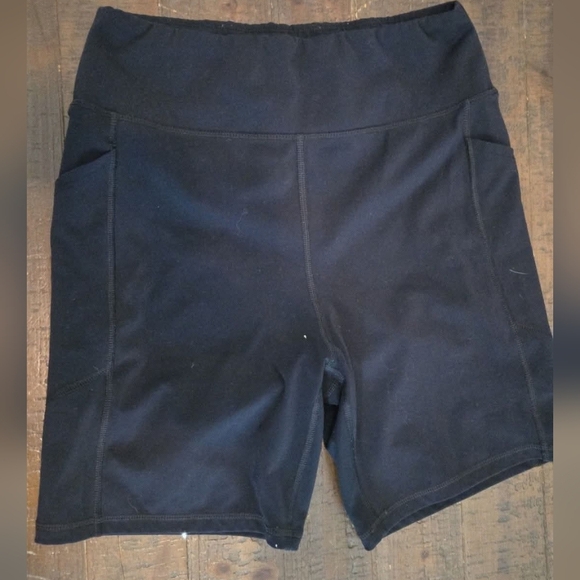 American Eagle Outfitters Pants - Large American Eagle Midnight Black Bike Shorts W Pockets Running Yoga Athletic